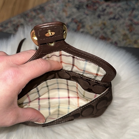 Coach Signature Wristlet Chocolate Brown EUC - Picture 9 of 12